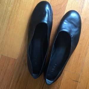 Vince Women’s Maxwell 2 Ballet Flat - new